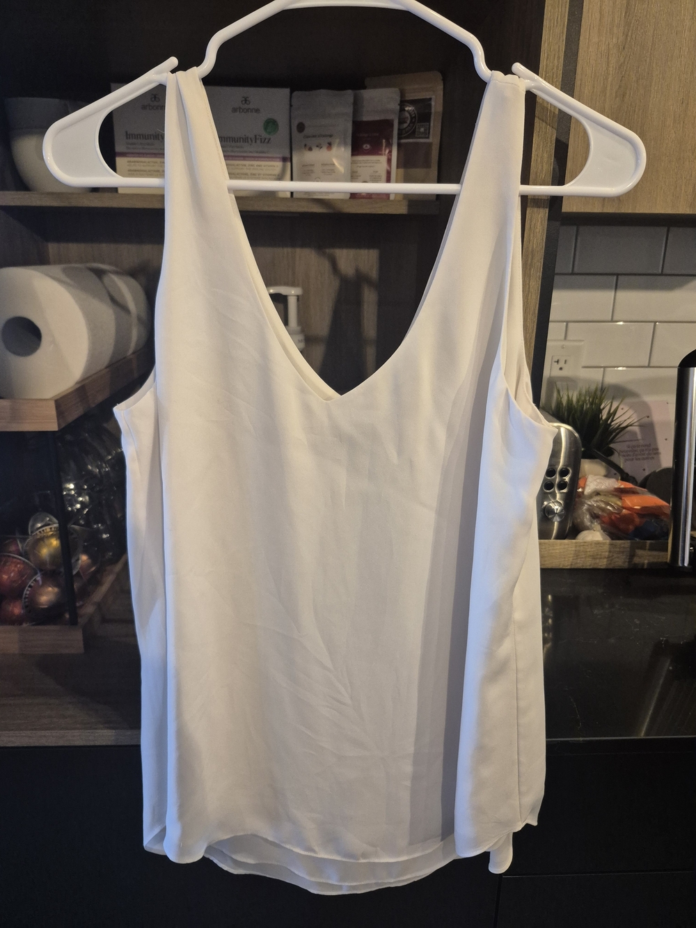 RW&CO. White V-Neck Camisole Tank